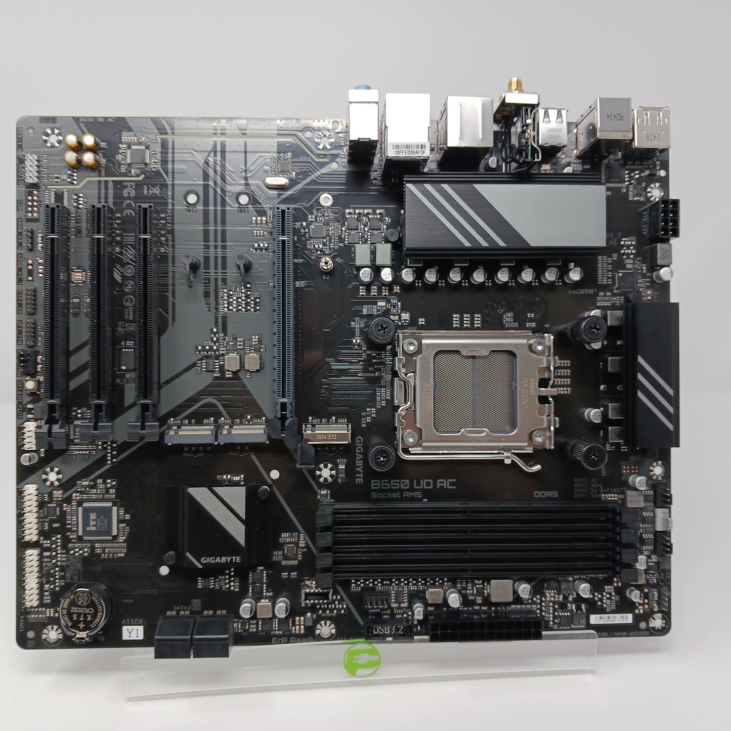 GIGABYTE B650 UD AC AM5 LGA 1718 AMD B650 ATX Motherboard w/I/O Shield