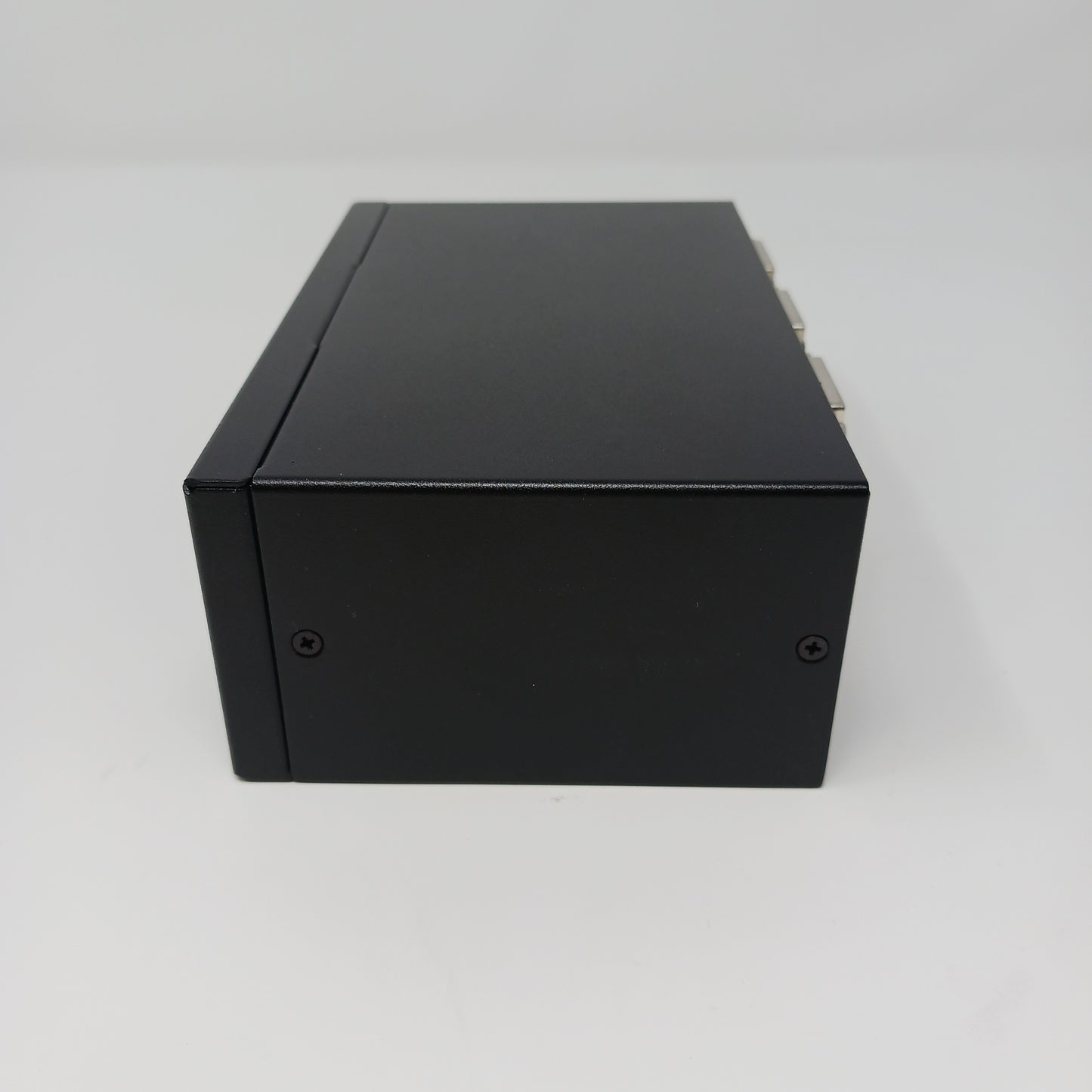 ServSwitch DT Series 2 And 4 Port Black Box KV9622A Desktop KVM Switch