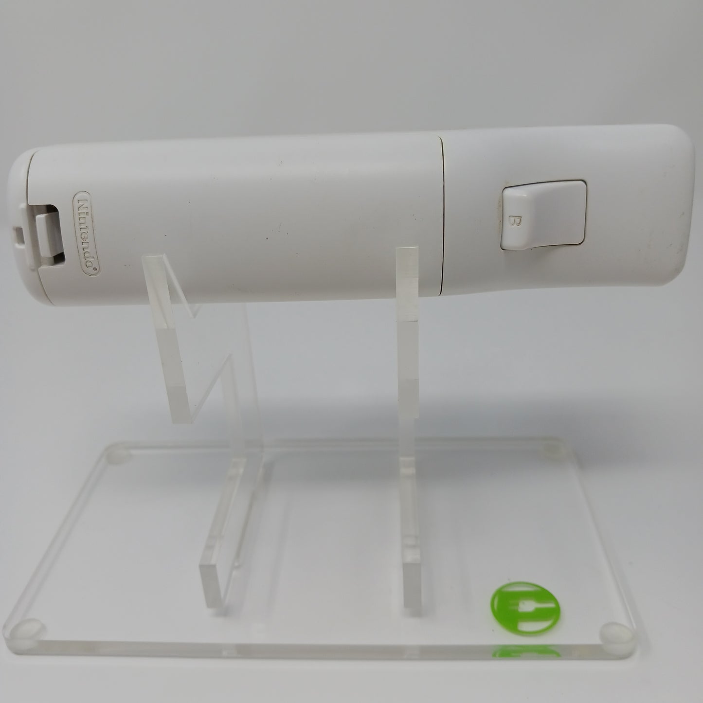 Nintendo Wii Remote Controller RVL-003 and RVL-004 White