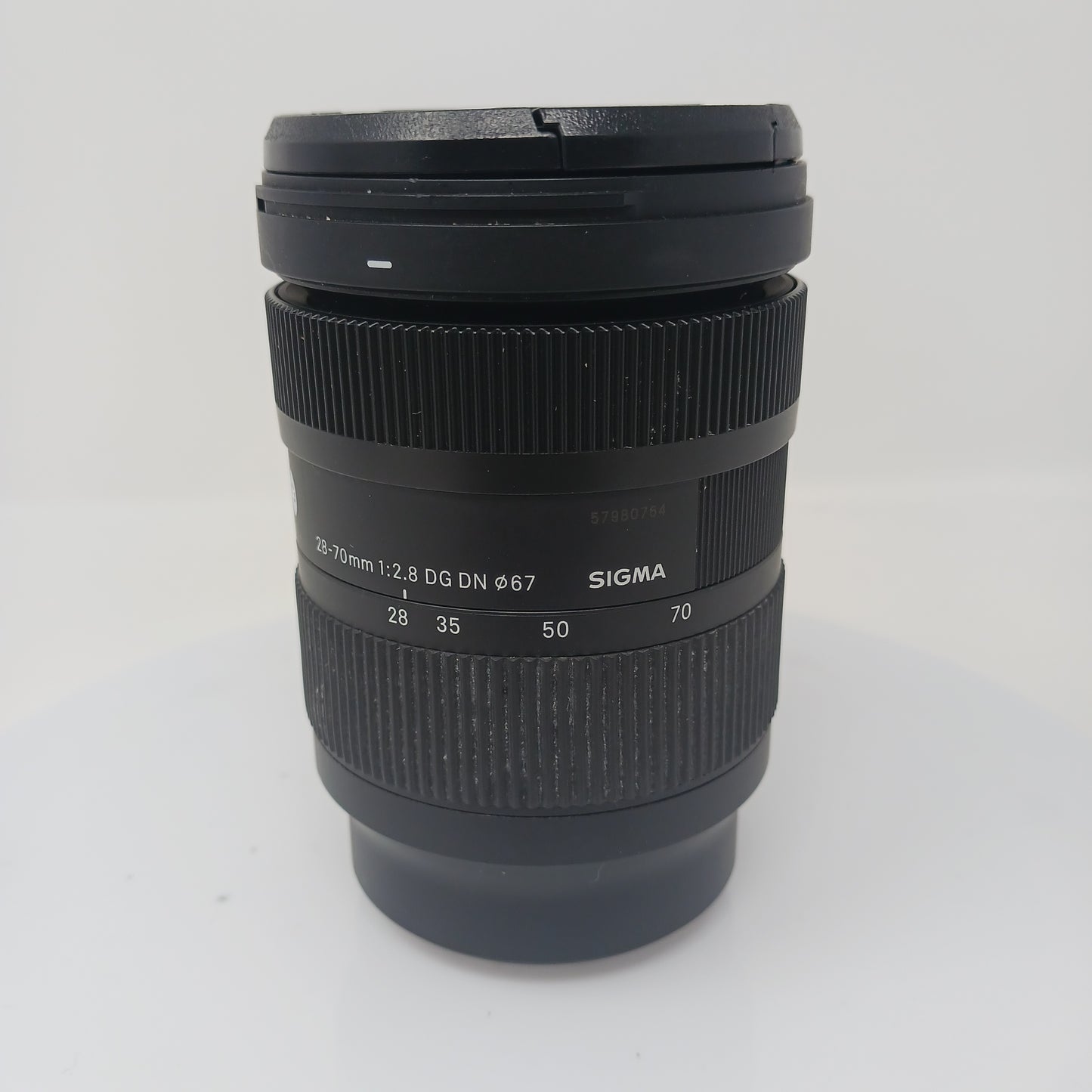 Sigma Standard Zoom Lens 28-70mm f/1:2.8 DG DN For Sony E-Mount