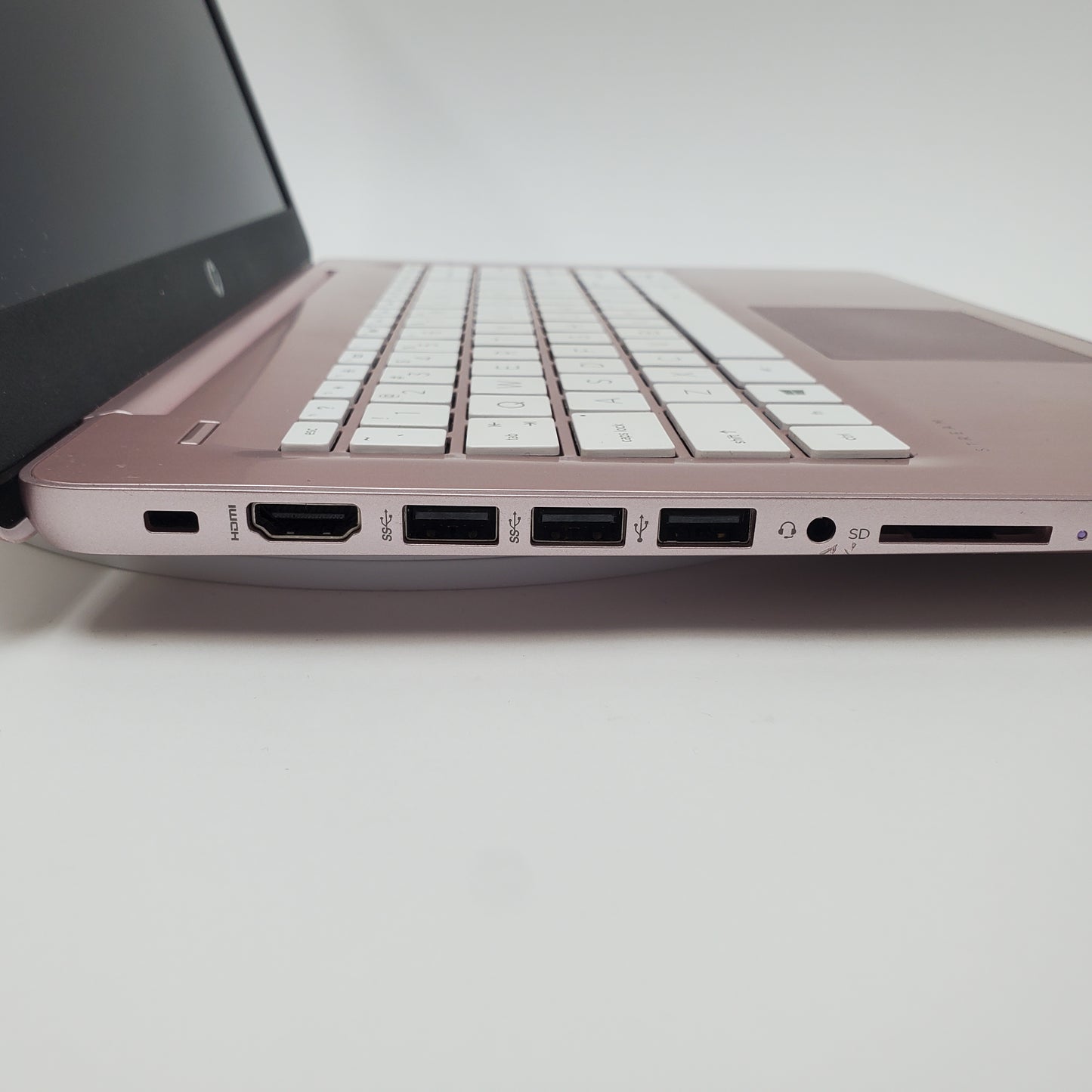 HP Stream 14-DS0040NR 14" AMD A4-9120e Radeon R3.4 1.5GHz 4GB RAM 32GB SSD AMD Radeon R3 Graphics 