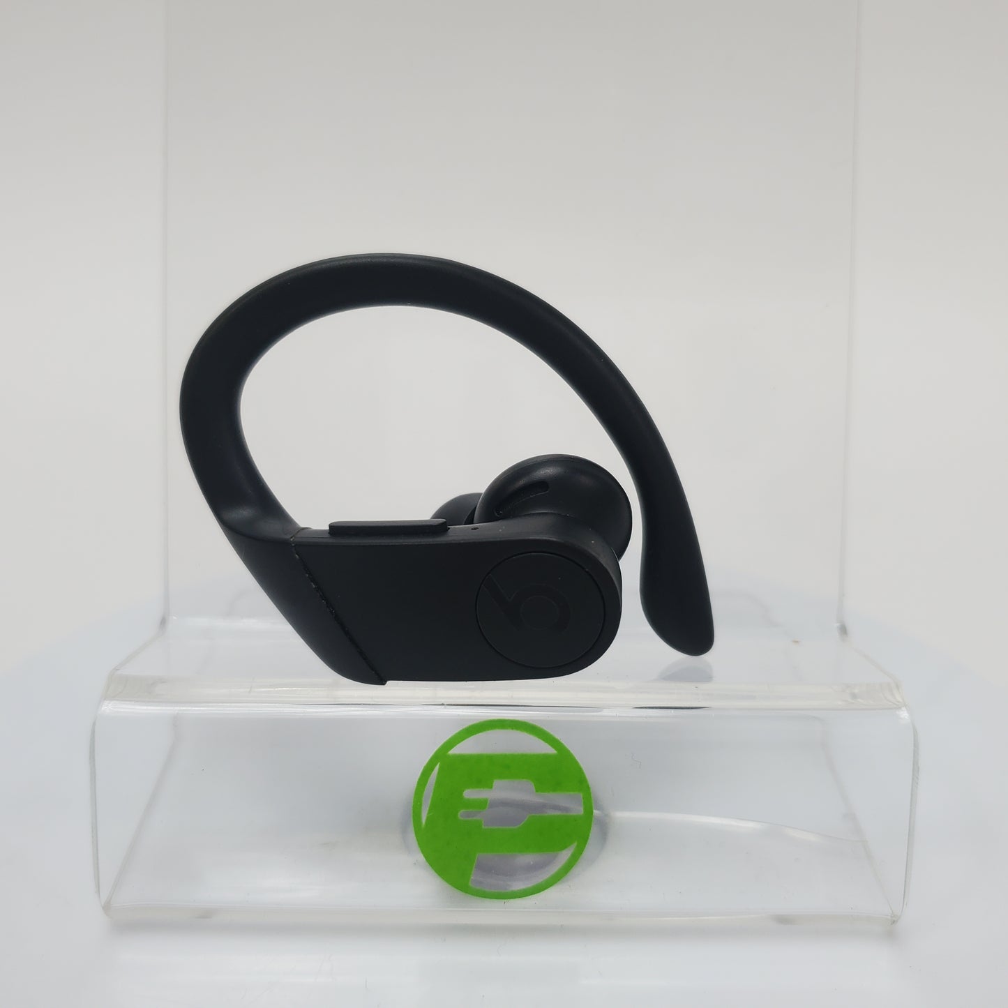 Beats Powerbeats Pro Wireless In-Ear Bluetooth Headphones Black/Missing 1 Ear Tip