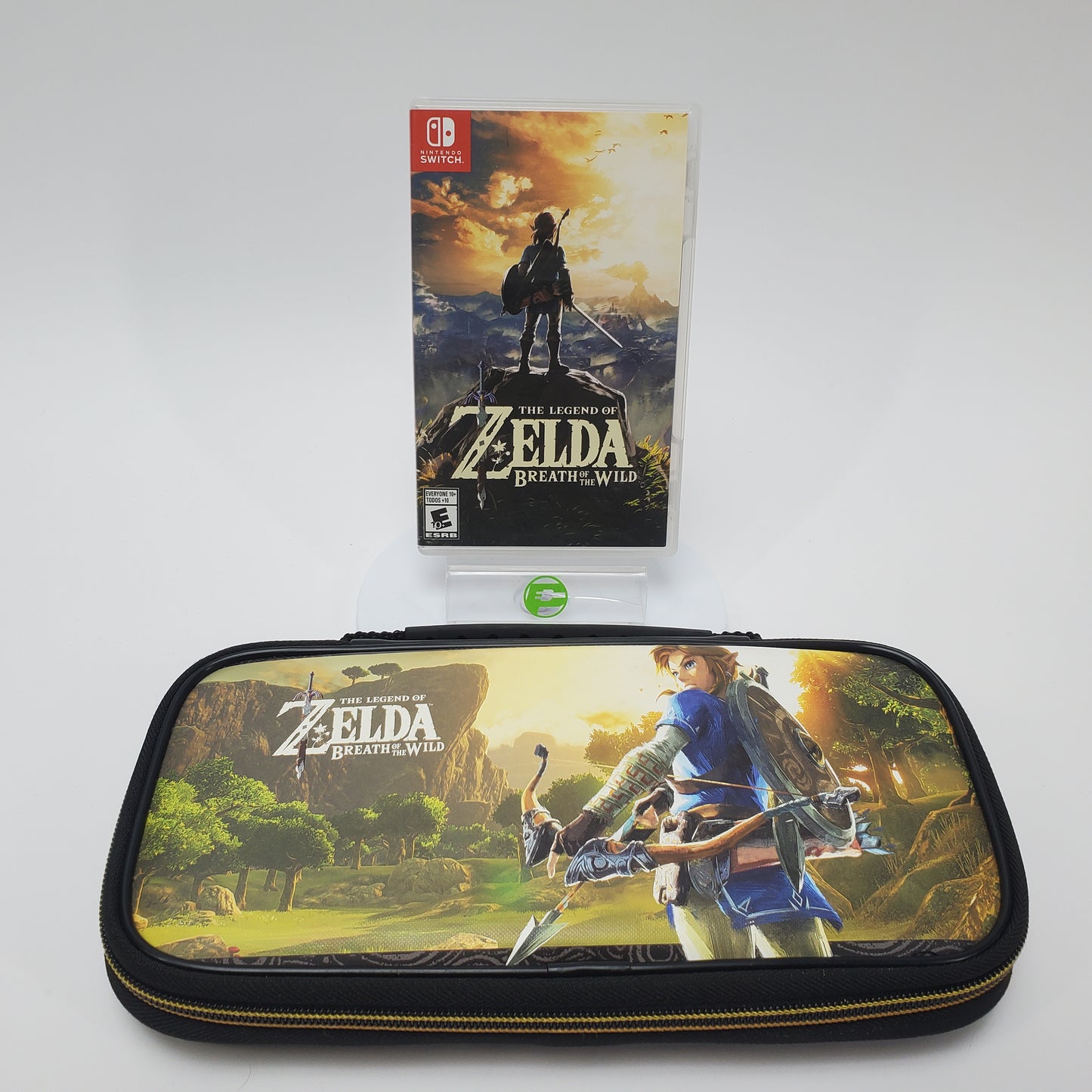 Zelda Breath of the Wild (Nintendo Switch, 2017) with Switch Carrying Case