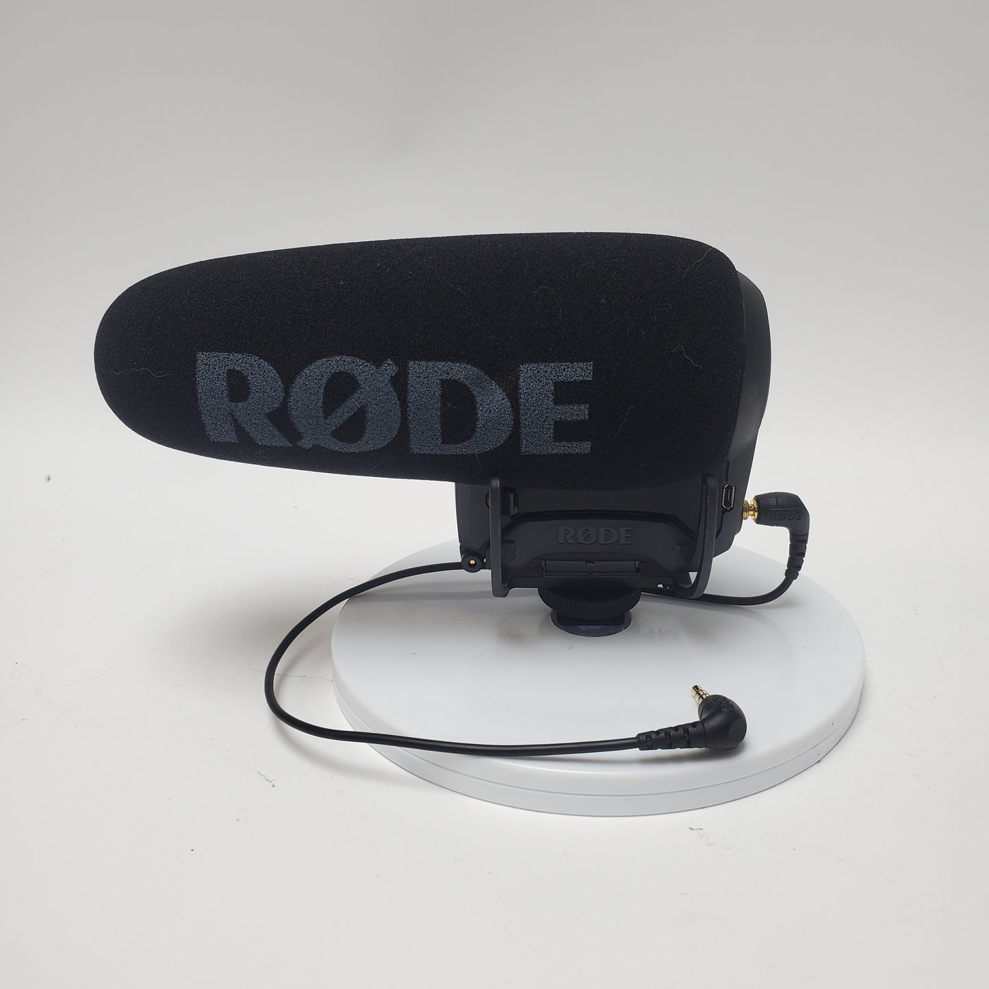 Rode VideoMic Pro Plus 20 Hz - 20 kHz Camera Shotgun Condenser Microphone