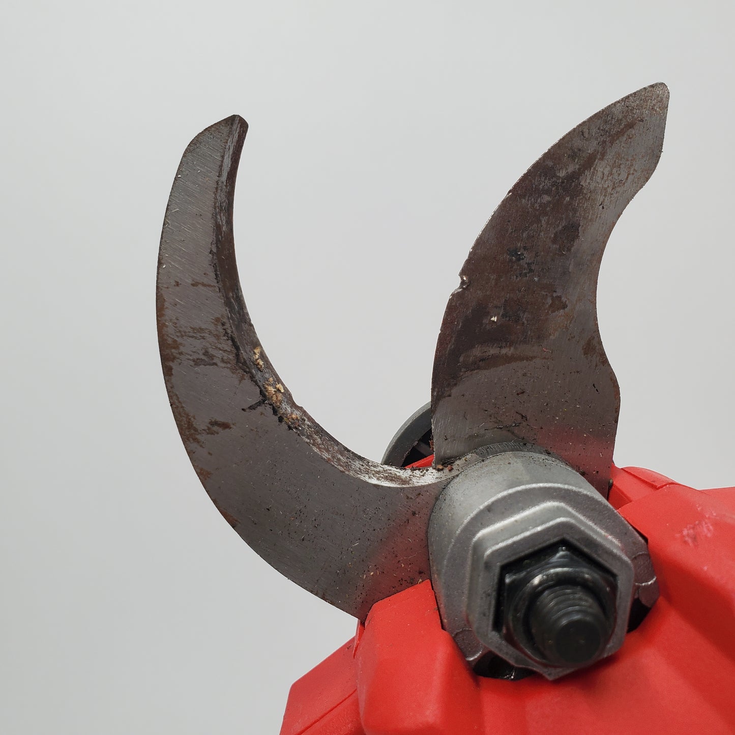 Craftsman CMCPR320C1 V20 Cordless Pruner Kit