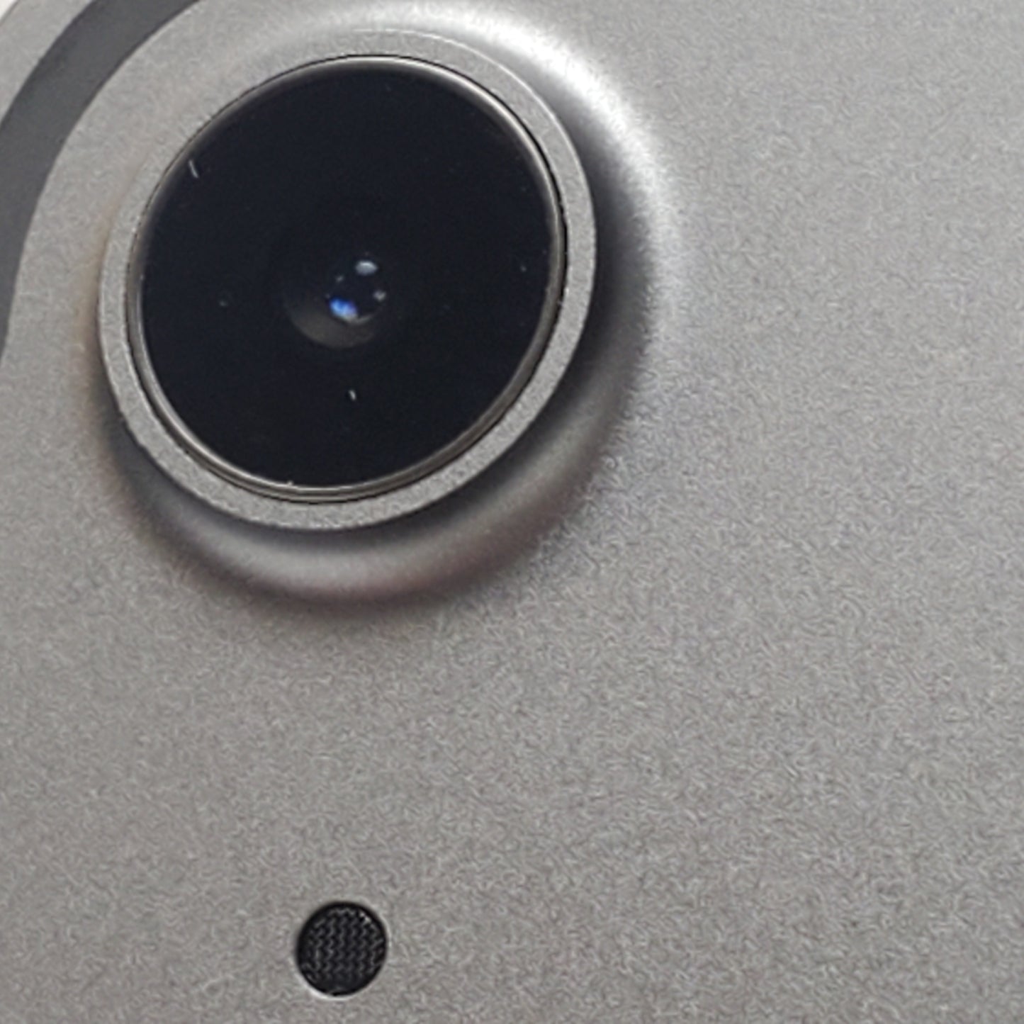 Unlocked Apple iPad Air 5th Gen 64GB Space Gray MM6R3LL/A