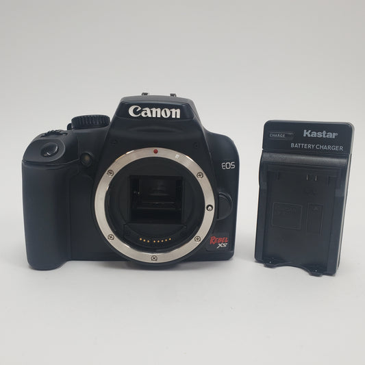 Canon EOS Rebel XS 10.1MP Digital SLR DSLR Camera