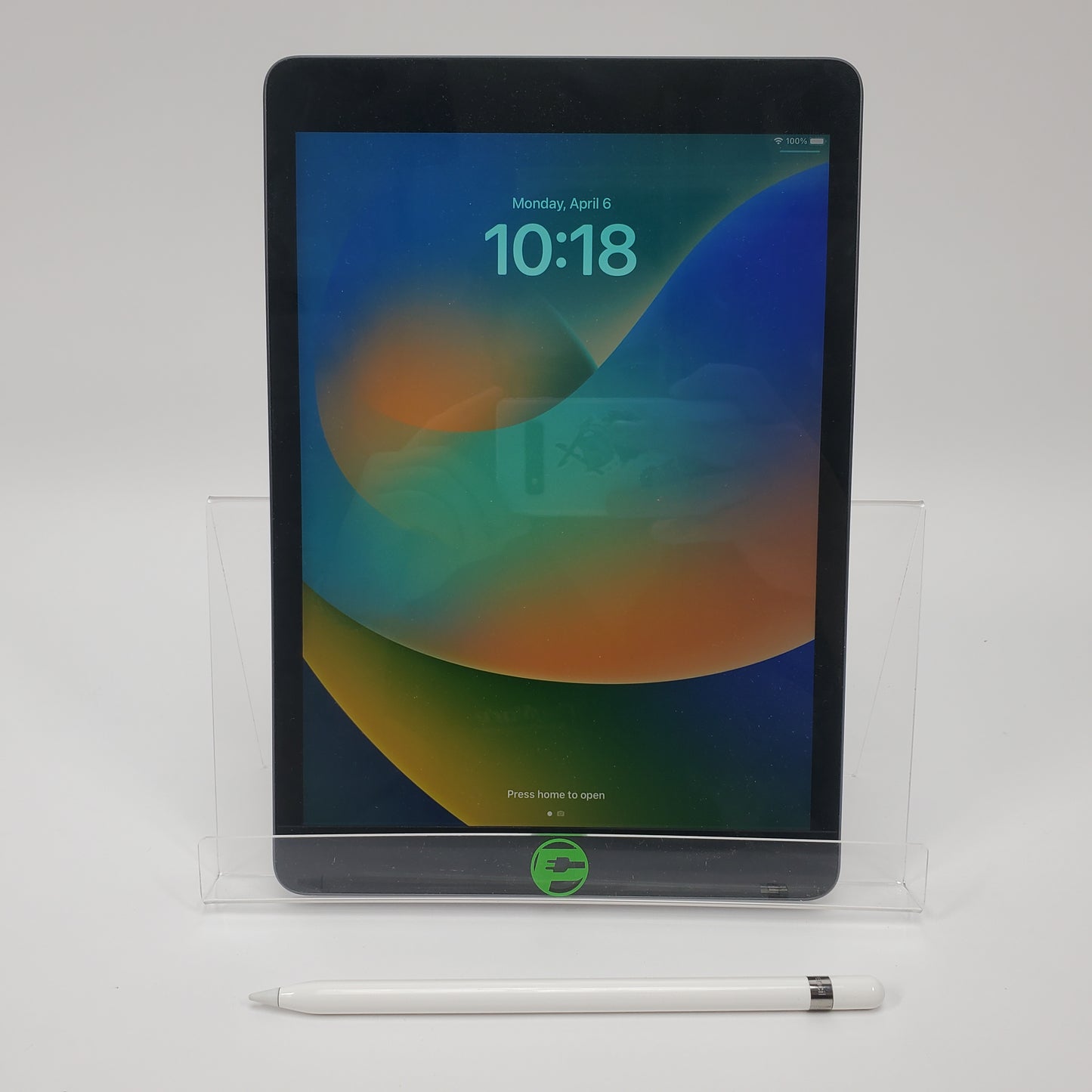 WiFi Only Apple iPad 9th Gen 64GB Space Gray MK2K3LL/A