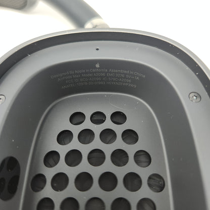 Apple AirPods Max Wireless Over-Ear Headphones Midnight MWW43AM/A