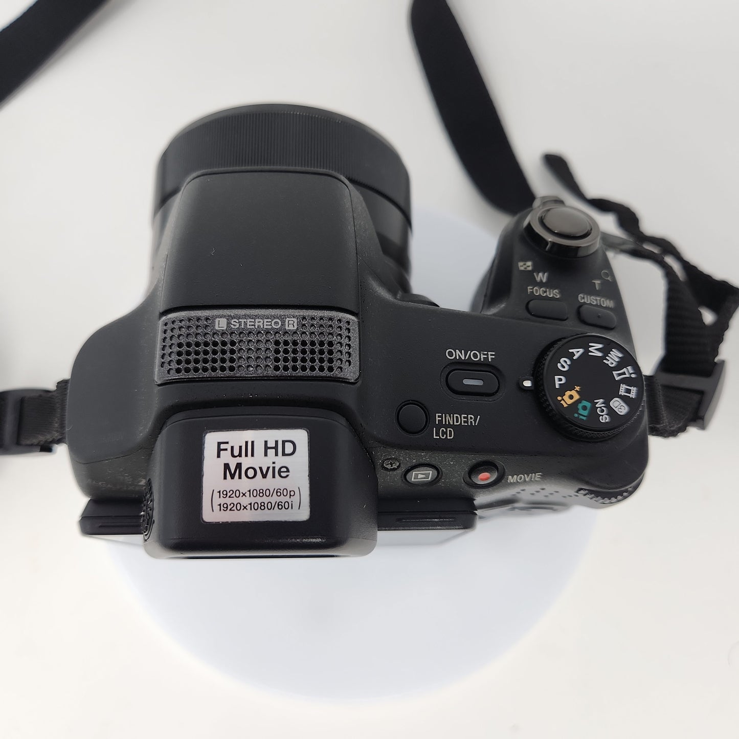 Sony DSC-HX200V 18.2MP Bridge Digital Camera