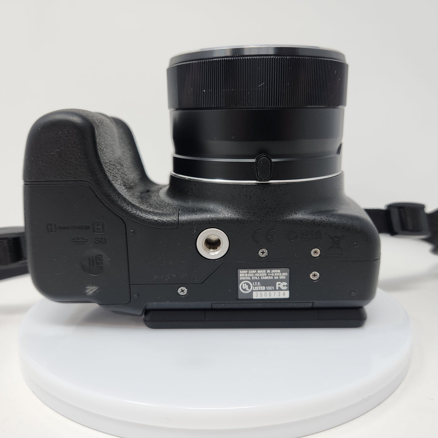 Sony DSC-HX200V 18.2MP Bridge Digital Camera