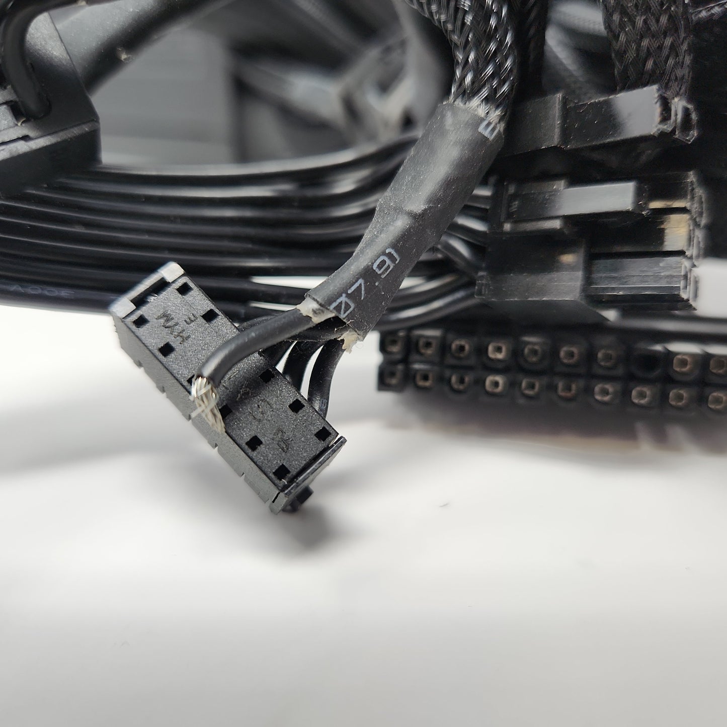 EVGA 750 B5 80 Plus Bronze 750W Fully Modular Power Supply 220-B5-0750-V1