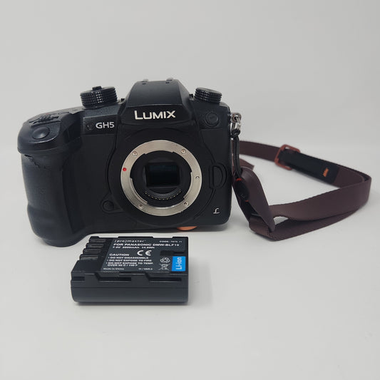 Panasonic Lumix GH5 20.3MP Mirrorless Interchangeable-Lens Camera Body