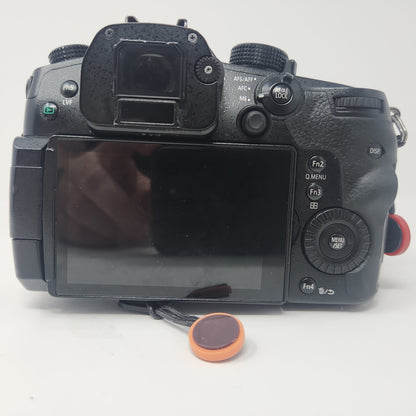 Panasonic Lumix GH5 20.3MP Mirrorless Interchangeable-Lens Camera Body